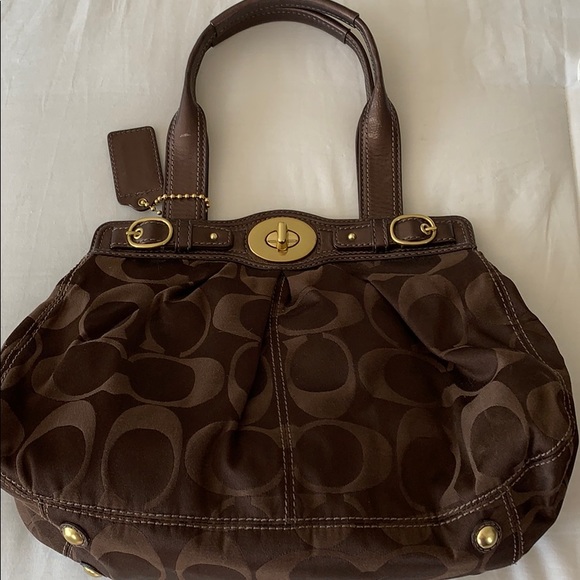Coach Brown Fabric Shoulder bag - Picture 2 of 5